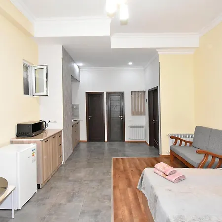Modern Apartments And Tours Yerevan Exterior photo