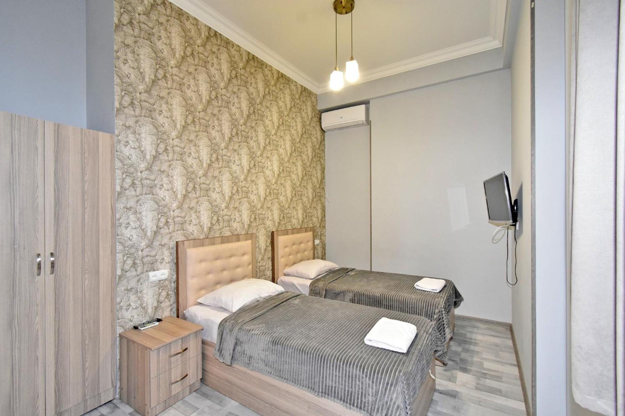 Apartment Modern And Tours