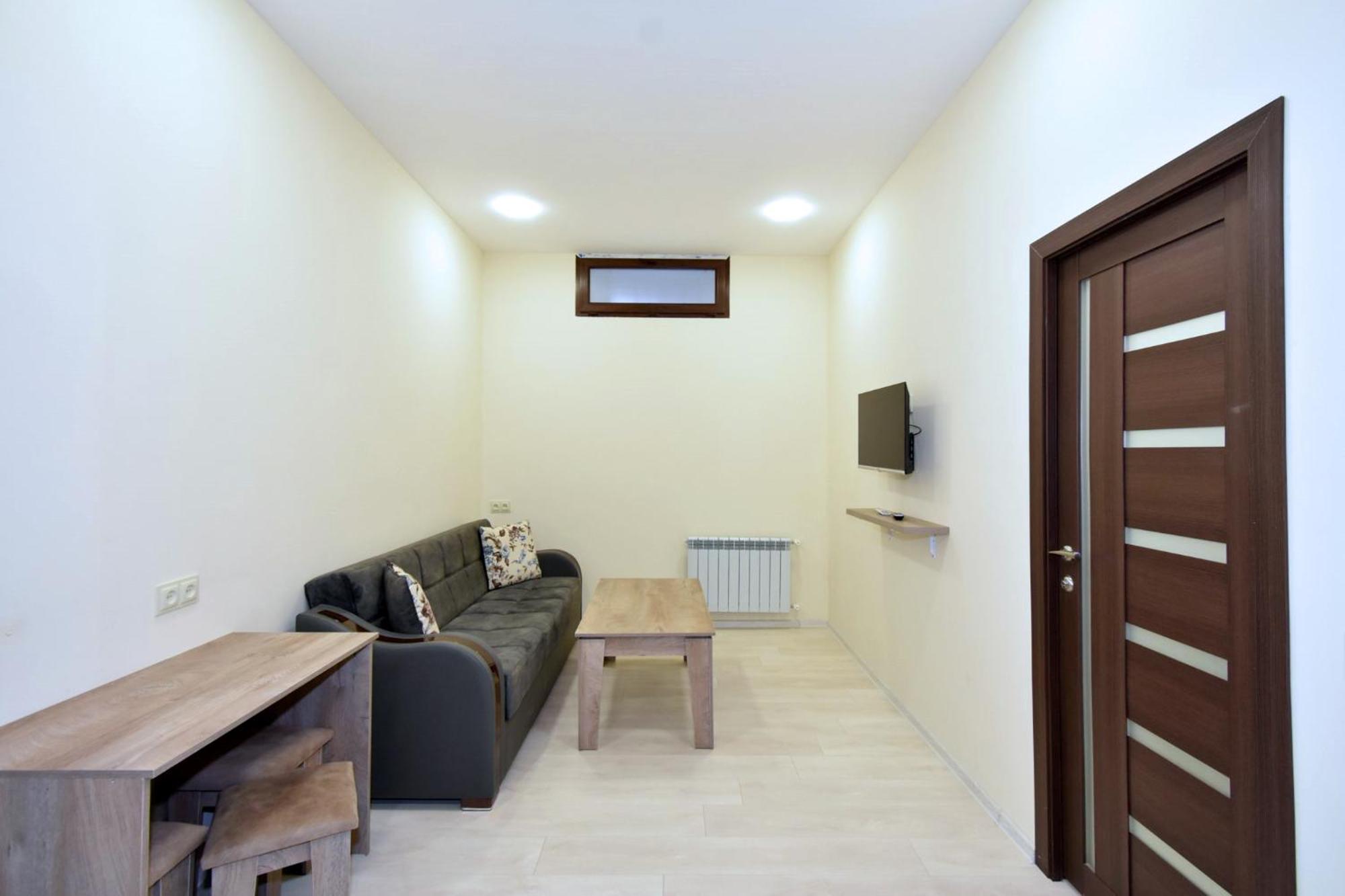 Modern And Tours Apartment Yerevan